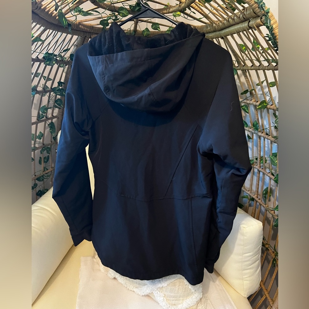 Women’s jacket - Picture 2 of 3